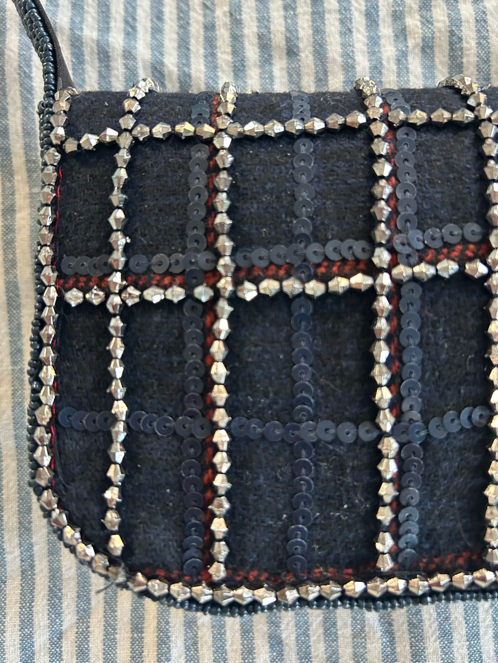 Black Embellished Yorkie Beaded Bag - Picture 3 of 4